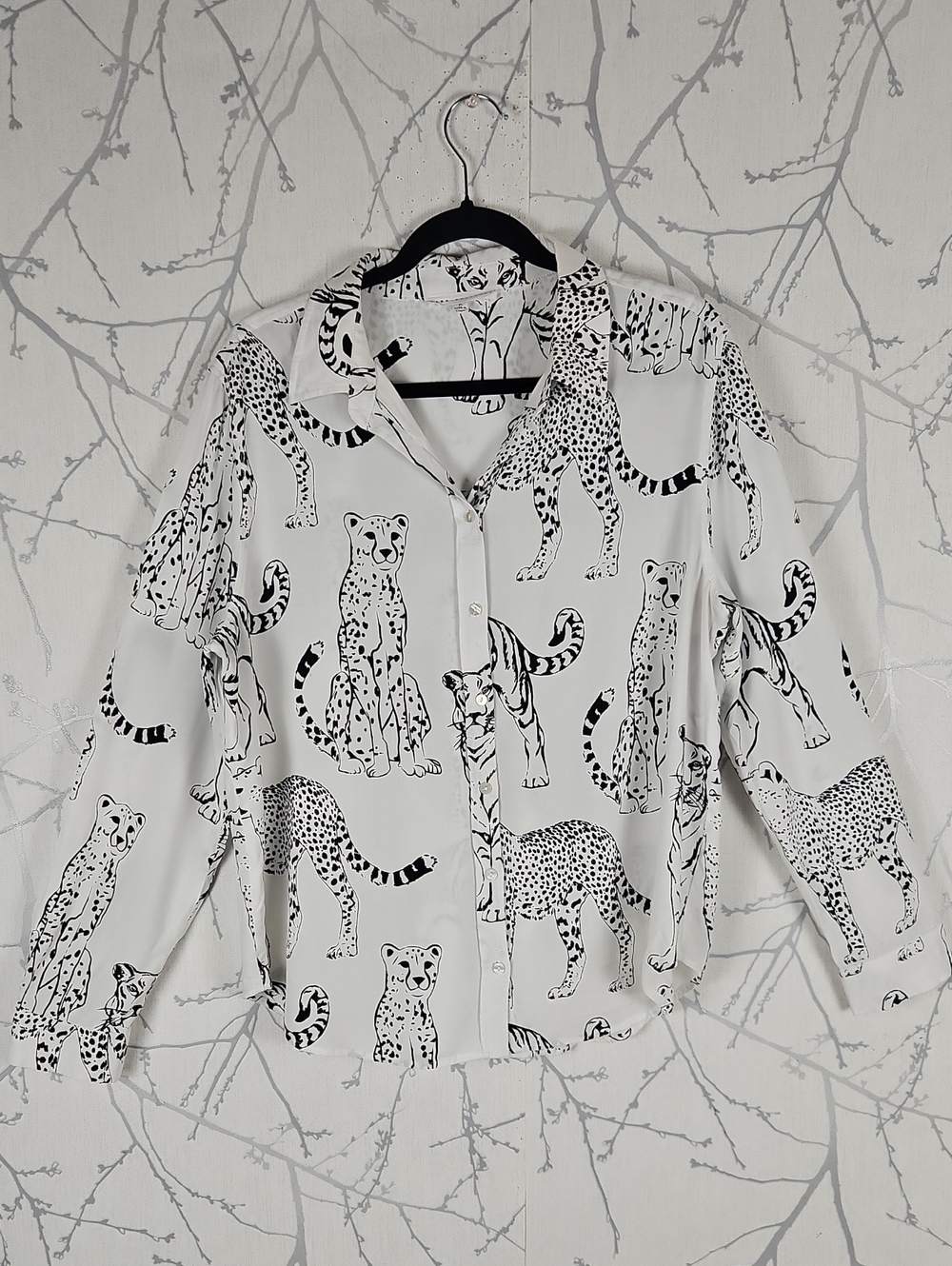 Jane + Delancey White Big Cats Print Button Front Shirt
